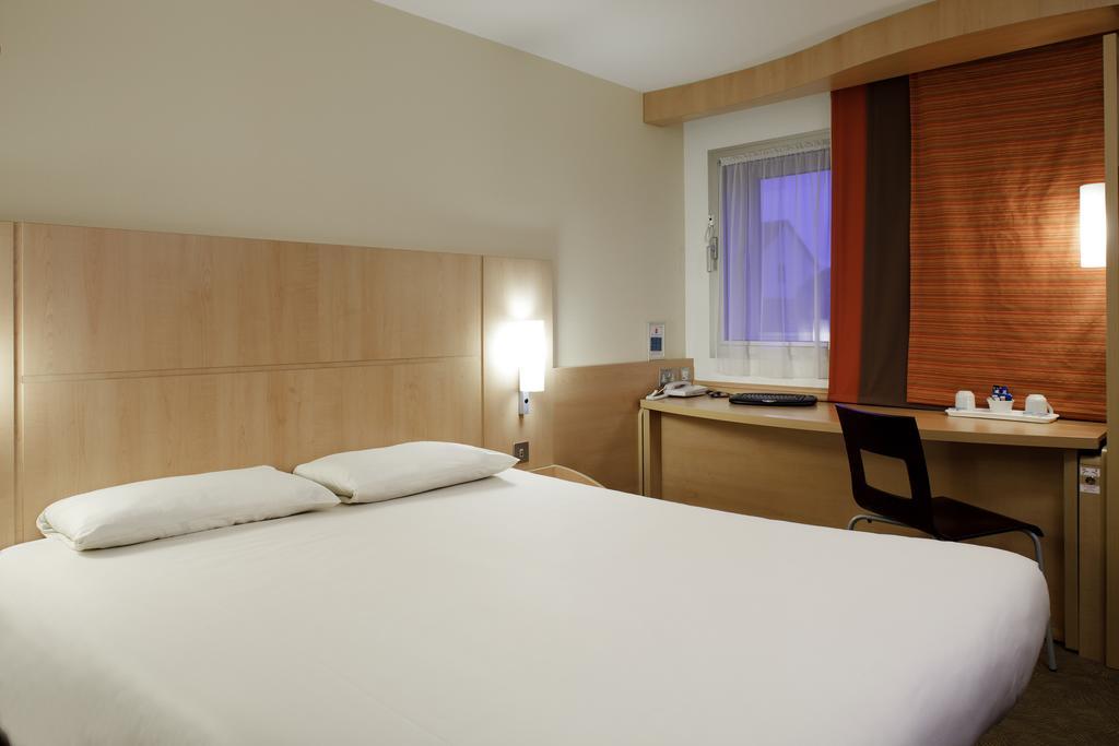 Ibis Глостер Экстерьер фото