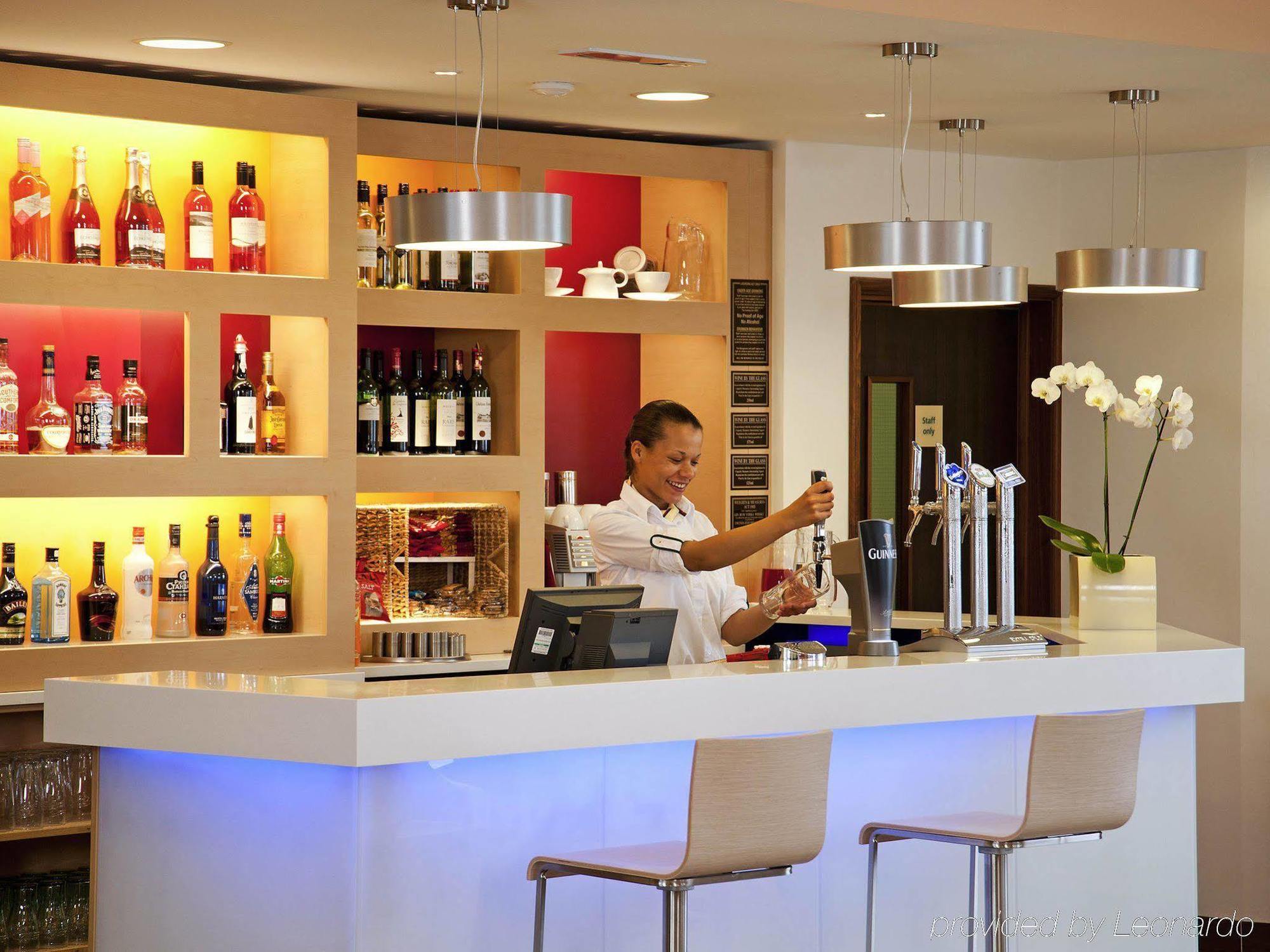 Ibis Глостер Экстерьер фото